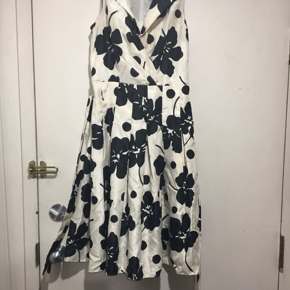DRESSBARN SLEEVELESS FLORAL PRINT DRESSES SIZE 10 - Picture 7 of 12